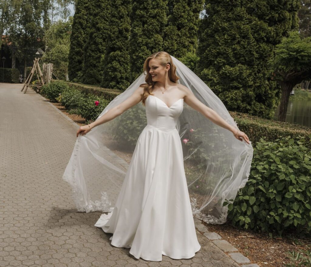 flair.jpg Braut beim Shooting mit italienischem Flair